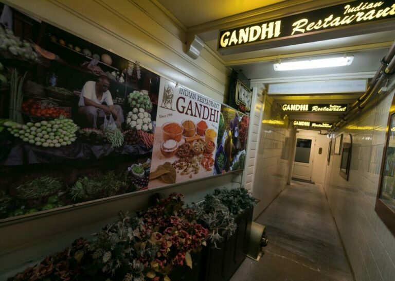 Indian Restaurant Gandhi 960x683 1